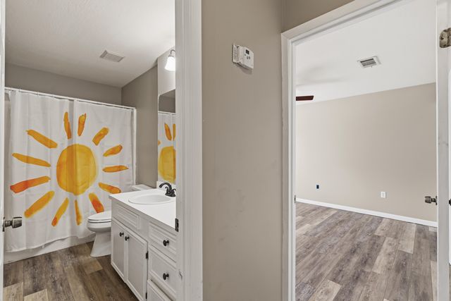 77 Baracuda Dr., Hattiesburg, MS 39402