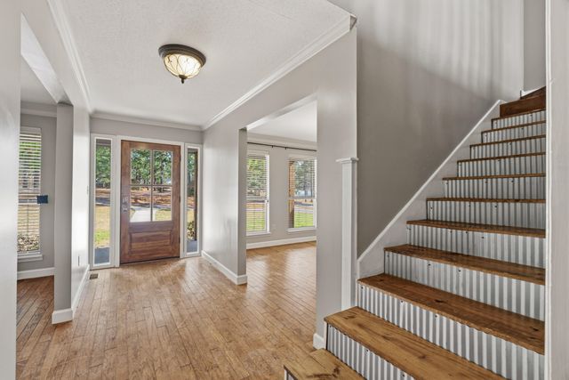 77 Baracuda Dr., Hattiesburg, MS 39402