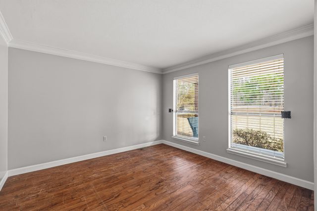 77 Baracuda Dr., Hattiesburg, MS 39402