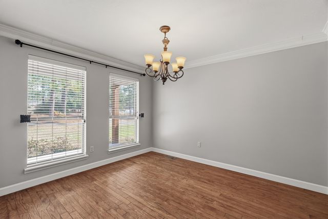 77 Baracuda Dr., Hattiesburg, MS 39402