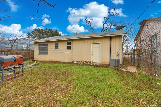 507 Wright Ave, Schertz, TX 78154