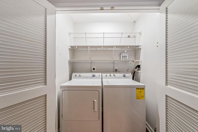 32 TRADITIONS WAY, Lawrenceville, NJ 08648