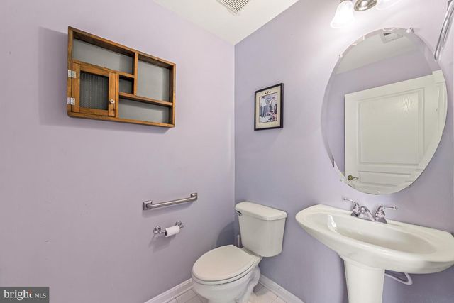 32 TRADITIONS WAY, Lawrenceville, NJ 08648