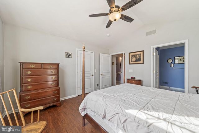 32 TRADITIONS WAY, Lawrenceville, NJ 08648