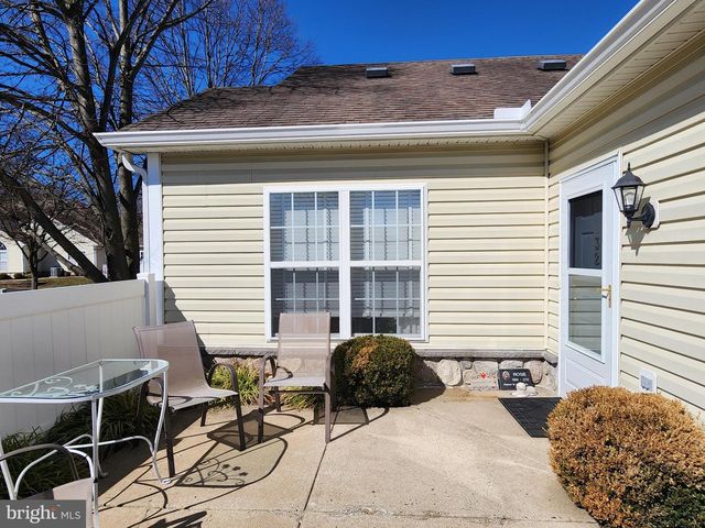 32 TRADITIONS WAY, Lawrenceville, NJ 08648