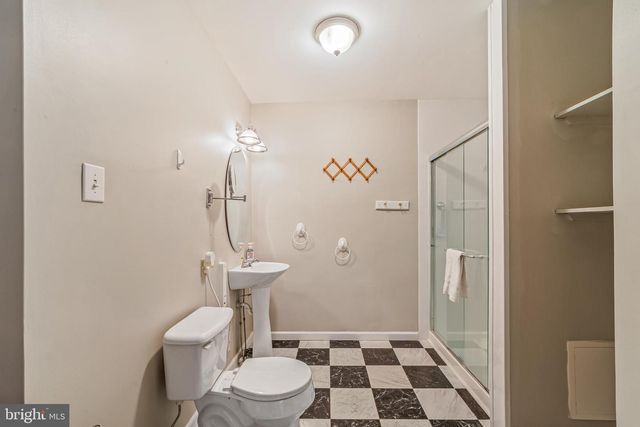 32 TRADITIONS WAY, Lawrenceville, NJ 08648