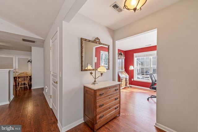 32 TRADITIONS WAY, Lawrenceville, NJ 08648