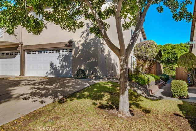 9790 Caminito Bolsa, San Diego, CA 92129