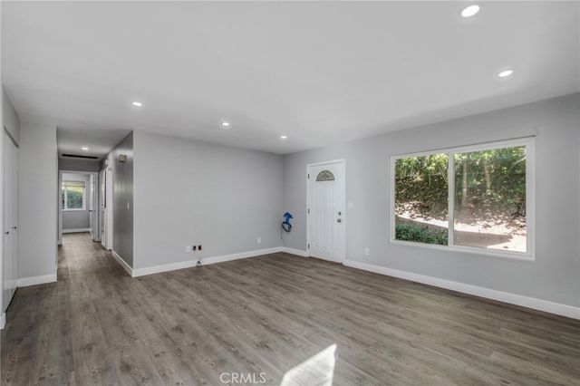 9790 Caminito Bolsa, San Diego, CA 92129
