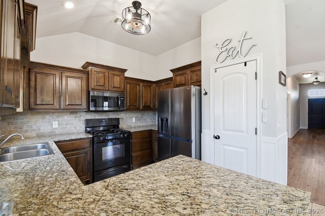 13364 N 133rd East Avenue, Collinsville, OK 74021