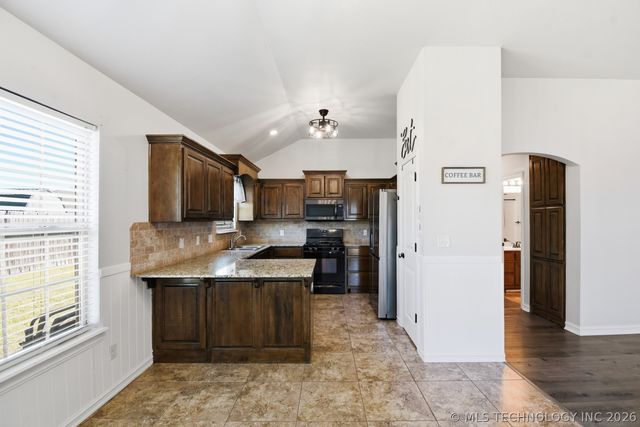 13364 N 133rd East Avenue, Collinsville, OK 74021