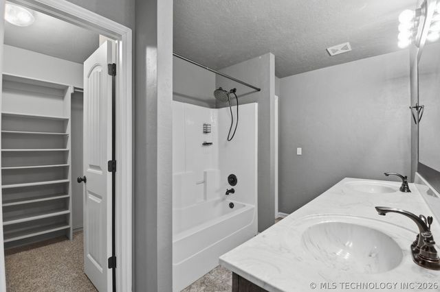 13364 N 133rd East Avenue, Collinsville, OK 74021