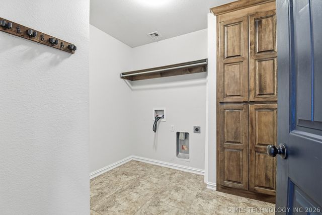 13364 N 133rd East Avenue, Collinsville, OK 74021