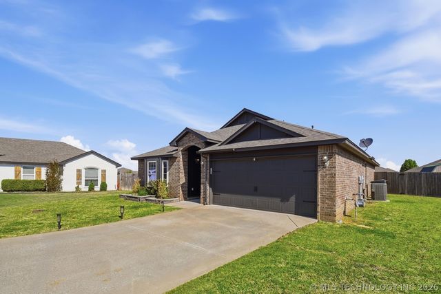 13364 N 133rd East Avenue, Collinsville, OK 74021