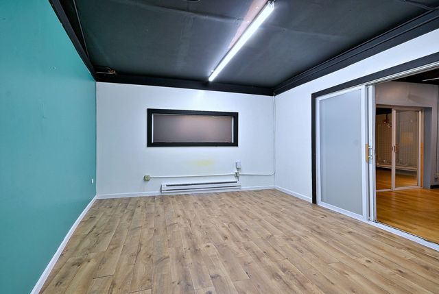 320 S Cornell Avenue B, Villa Park, IL 60181