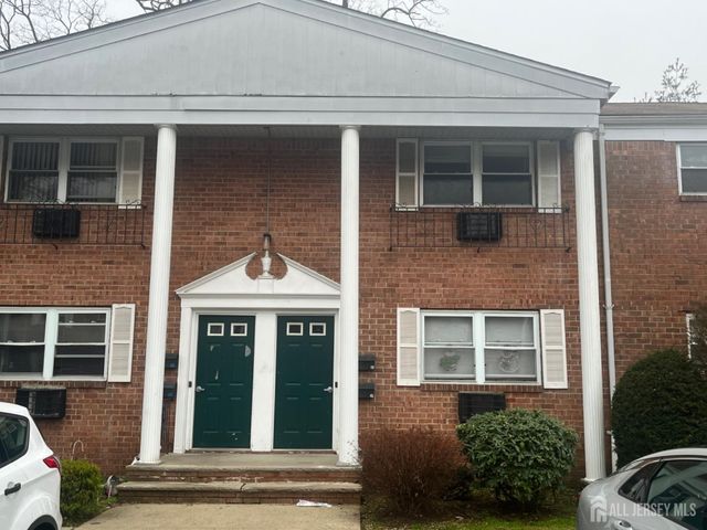 289 Main Street 4H, Spotswood, NJ 08884
