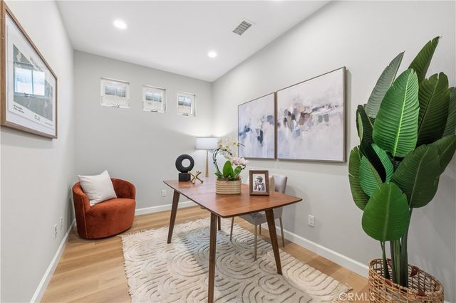 192 Crescent Moon, Irvine, CA 92602