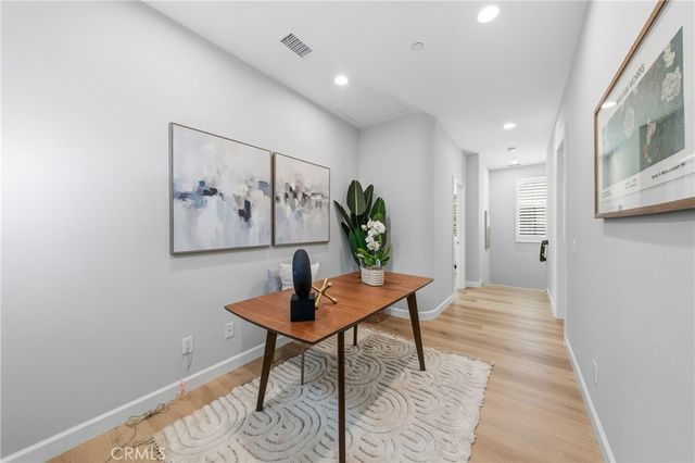 192 Crescent Moon, Irvine, CA 92602
