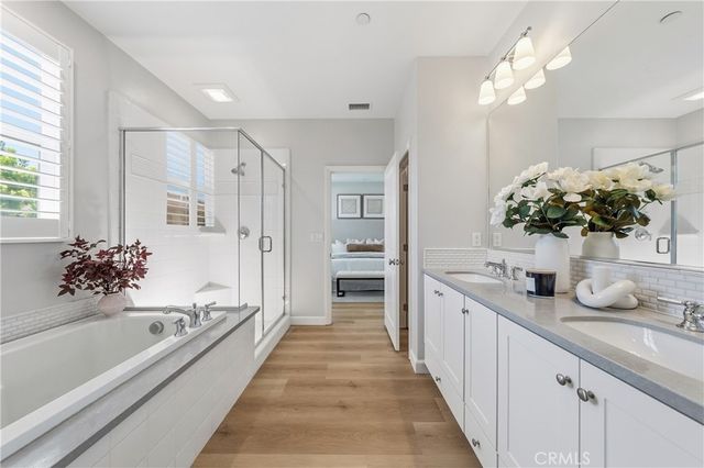 192 Crescent Moon, Irvine, CA 92602