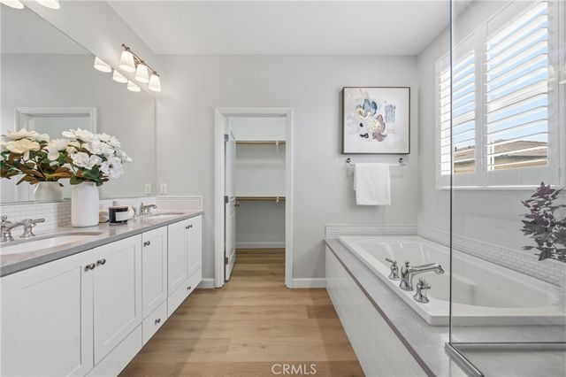 192 Crescent Moon, Irvine, CA 92602