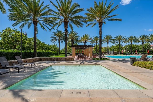 192 Crescent Moon, Irvine, CA 92602