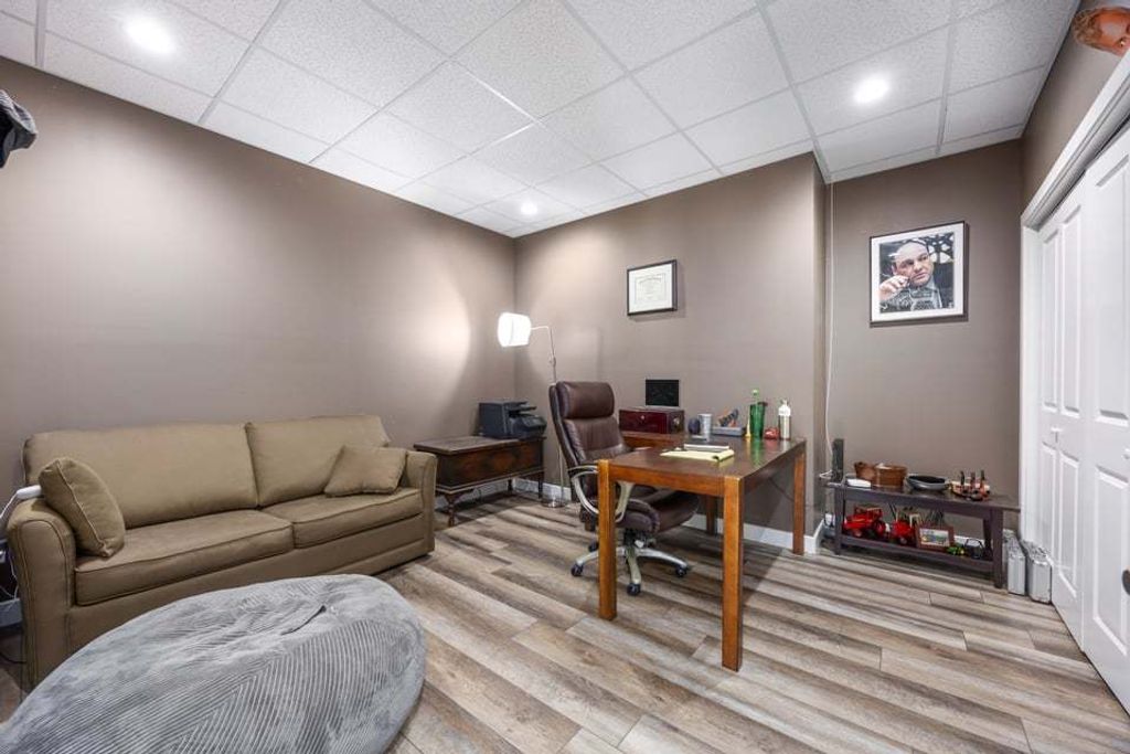 Image 14 of property listing at 6368 E Tonti Road, Salem, IL 62881