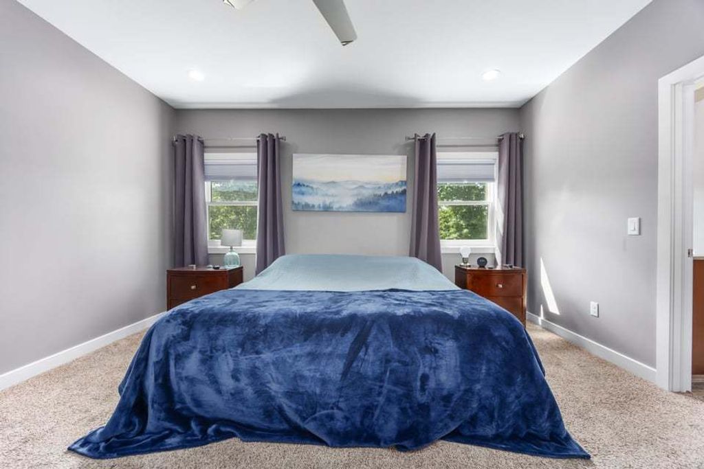 Image 3 of property listing at 6368 E Tonti Road, Salem, IL 62881
