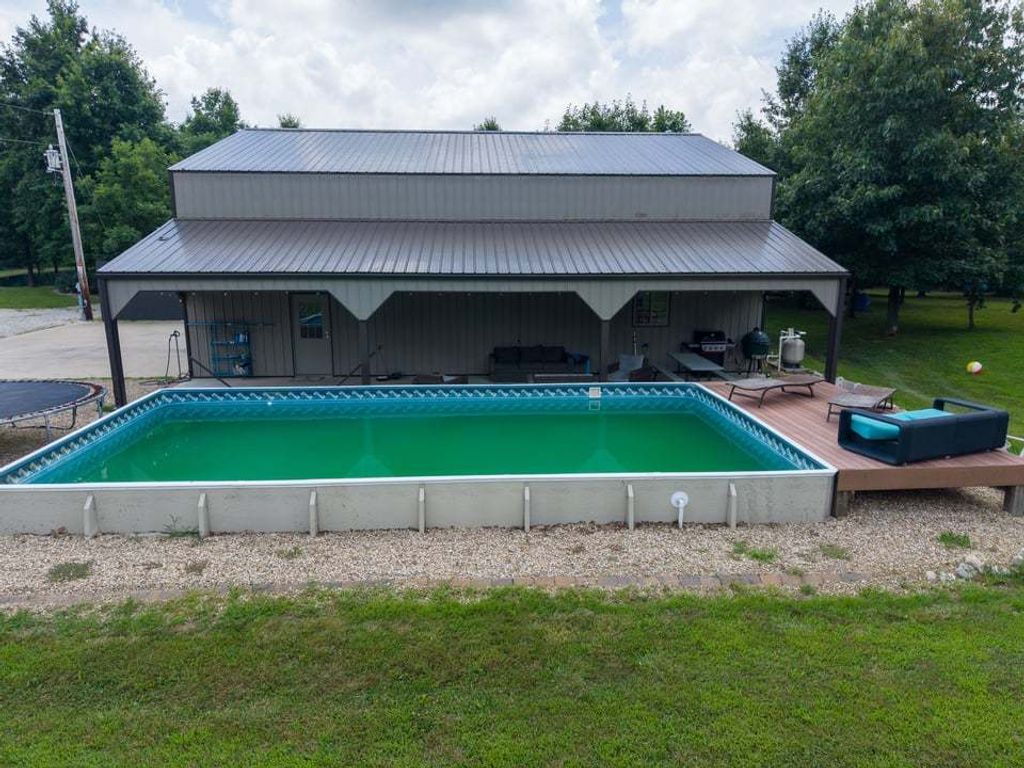 Image 25 of property listing at 6368 E Tonti Road, Salem, IL 62881