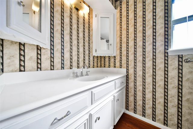 1119 Cheshire Lane, Houston, TX 77018