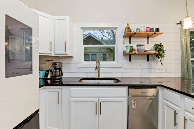 1648 S Pattie, Wichita, KS 67211