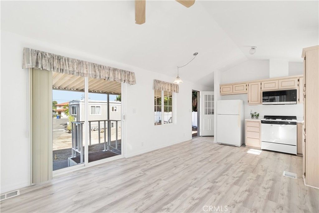 2350 250 Street 6, Lomita, CA 90717 — photo 5