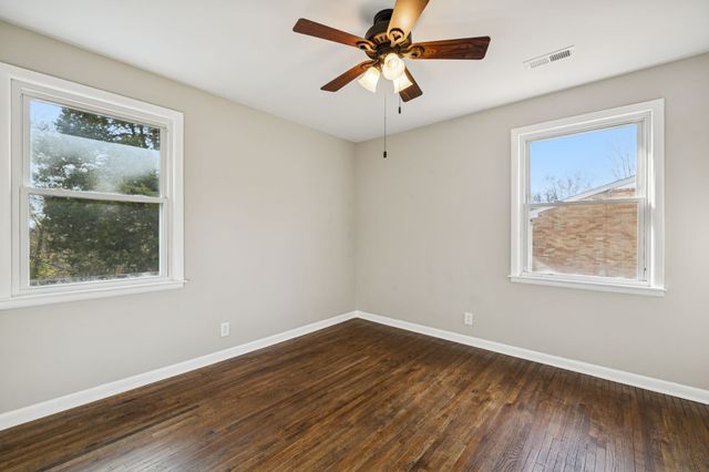 205 Edmondson Ferry Rd, Clarksville, TN 37040