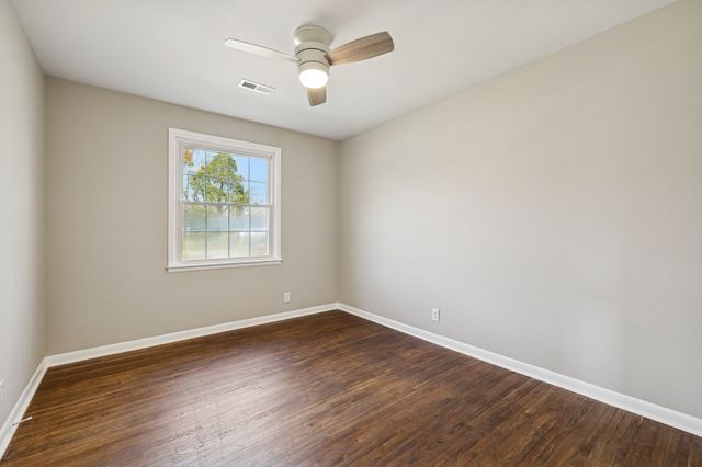 205 Edmondson Ferry Rd, Clarksville, TN 37040