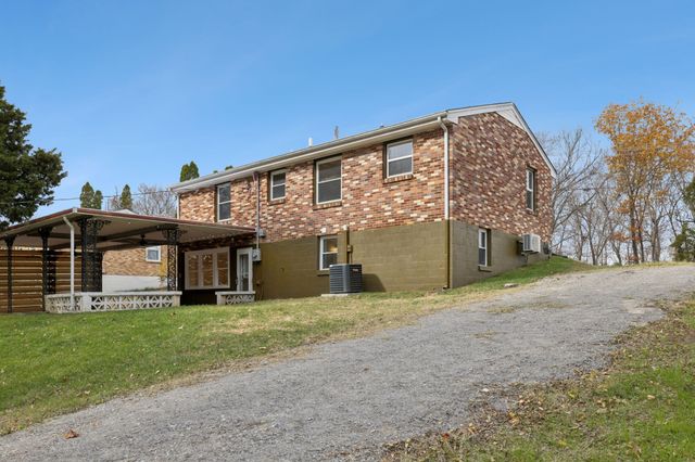 205 Edmondson Ferry Rd, Clarksville, TN 37040