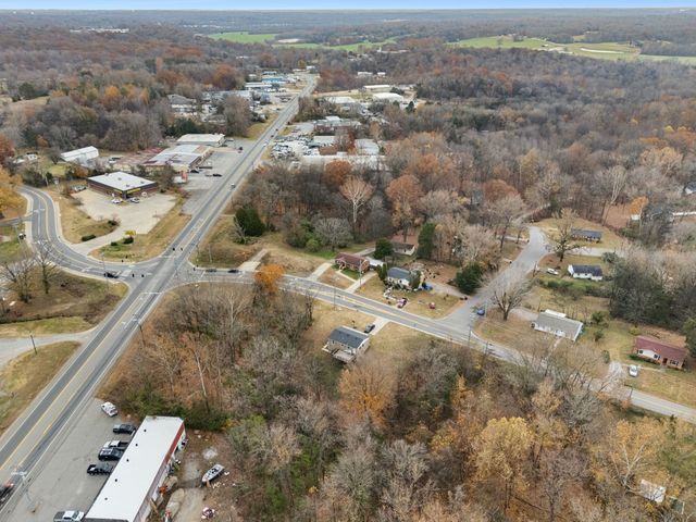 205 Edmondson Ferry Rd, Clarksville, TN 37040