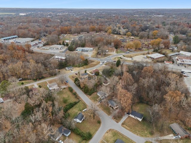 205 Edmondson Ferry Rd, Clarksville, TN 37040