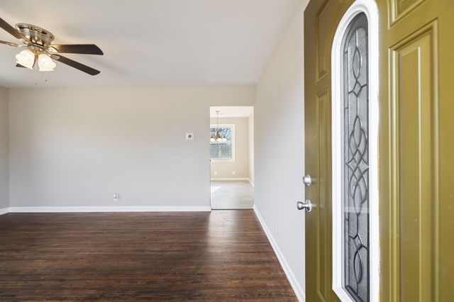 205 Edmondson Ferry Rd, Clarksville, TN 37040