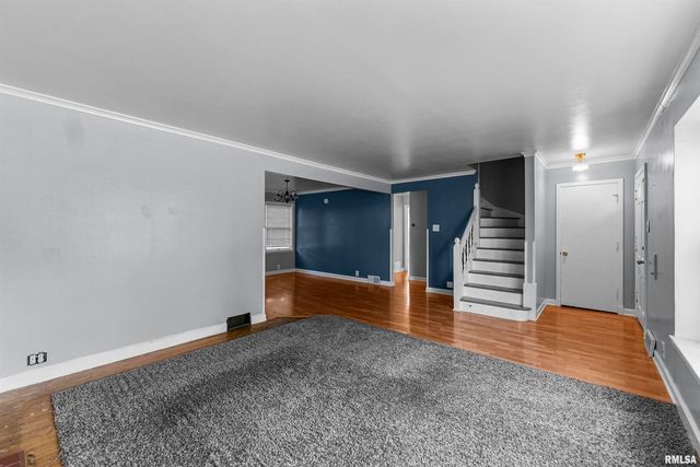 1115 N 4TH Street, Clinton, IA 52732