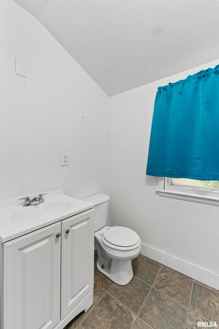 1115 N 4TH Street, Clinton, IA 52732