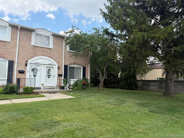 14804 El Dorado Terrace 22, Warren, MI 48088