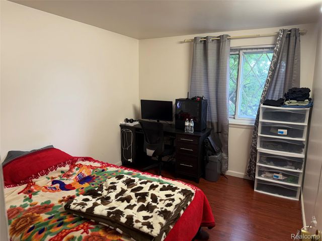 14804 El Dorado Terrace 22, Warren, MI 48088