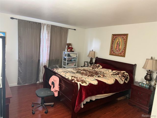 14804 El Dorado Terrace 22, Warren, MI 48088