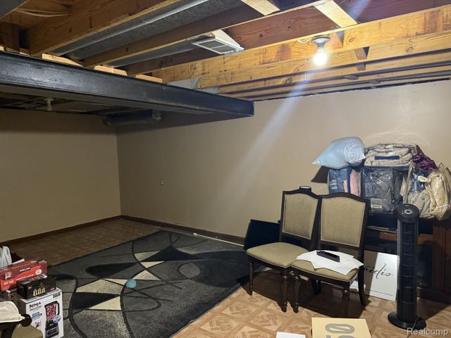 14804 El Dorado Terrace 22, Warren, MI 48088