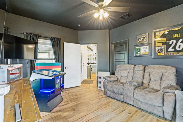 2015 Veal Circle, Weatherford, TX 76085