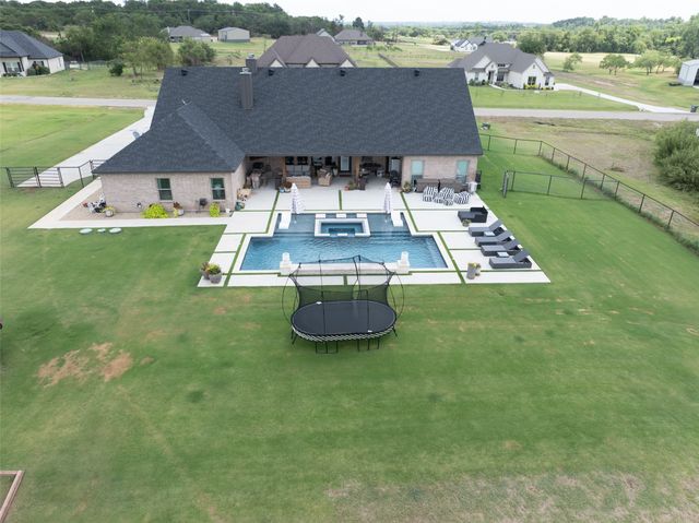 2015 Veal Circle, Weatherford, TX 76085