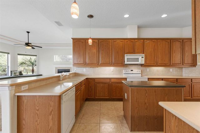 10 HERON DRIVE, Palm Coast, FL 32137