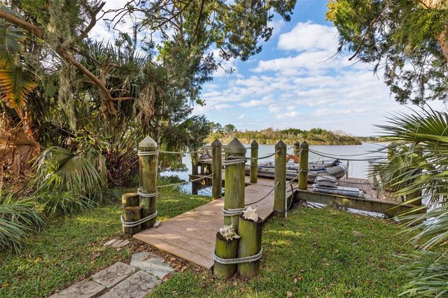 10 HERON DRIVE, Palm Coast, FL 32137