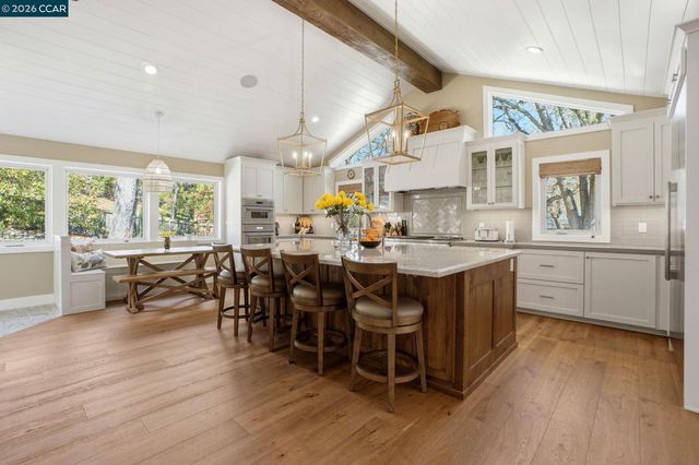 8 Simo Street, Alamo, CA 94507