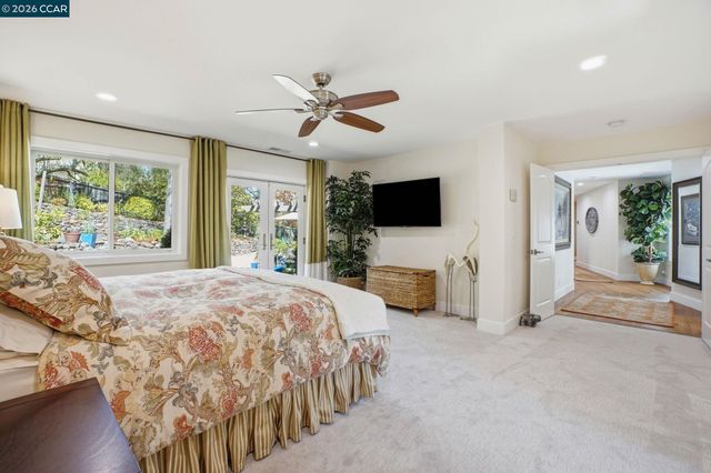 8 Simo Street, Alamo, CA 94507