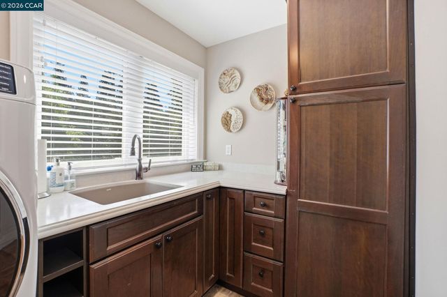 8 Simo Street, Alamo, CA 94507